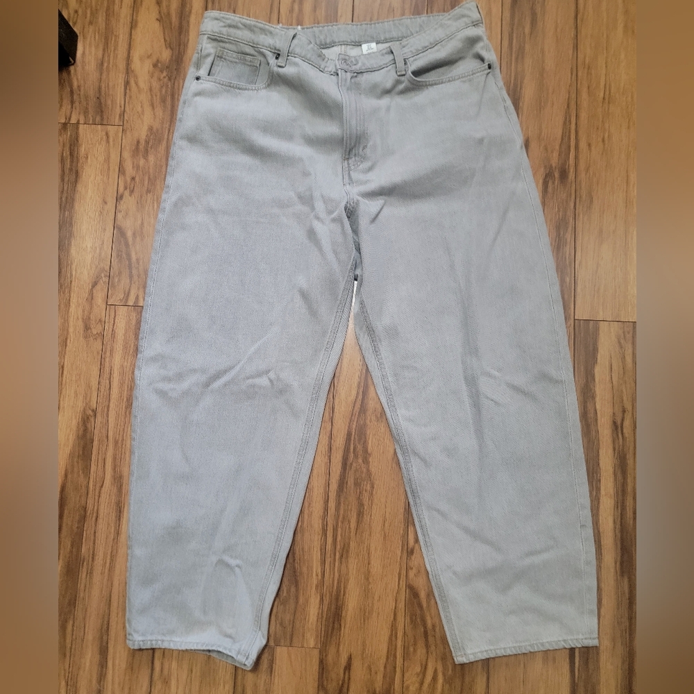 Nwot H&M Barrel Jeans